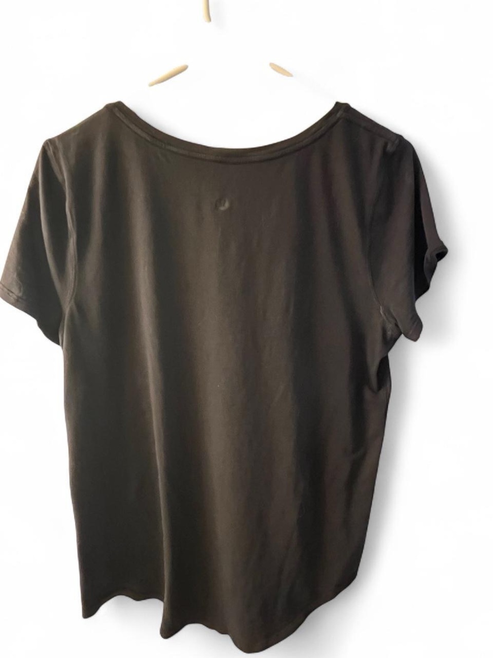 Women’s Black Lululemon V-Neck Tee - Picture 3 of 5